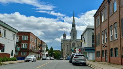 Factrie 701, Grand-Mère